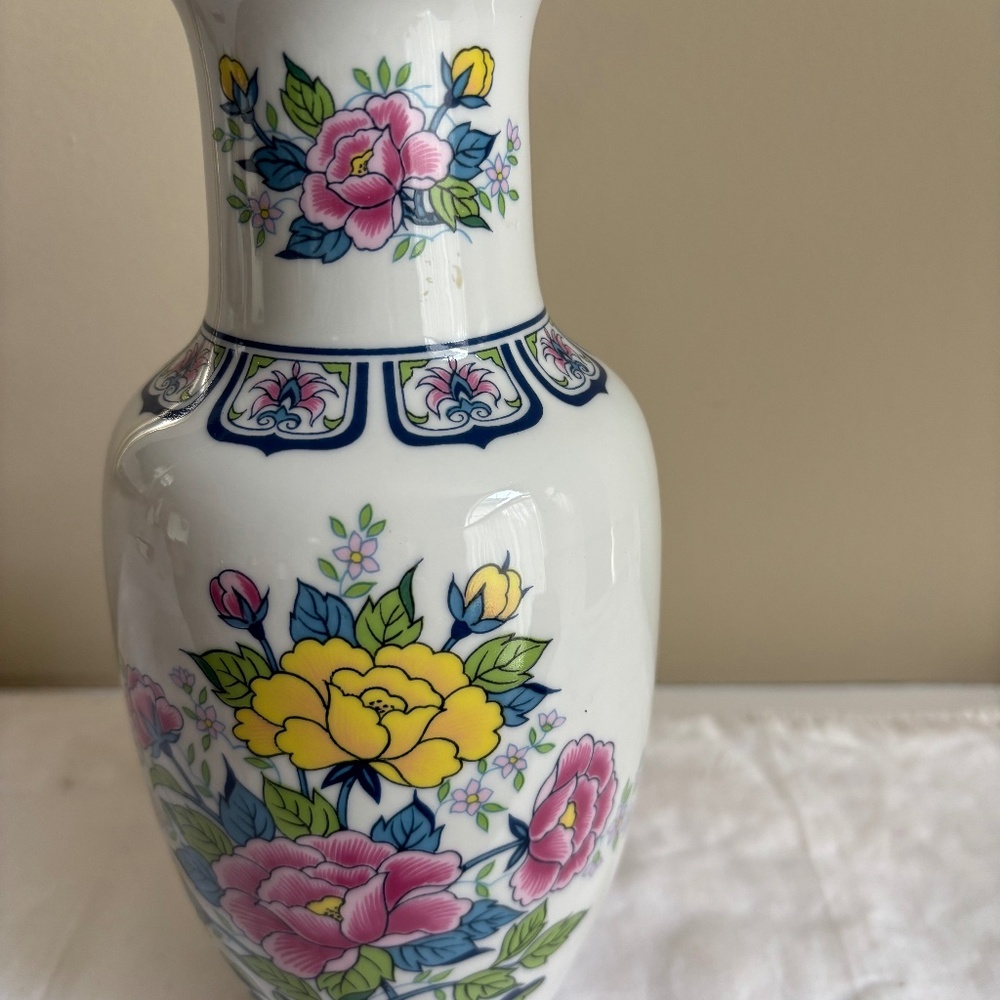 Versailles Floral Vase 10"